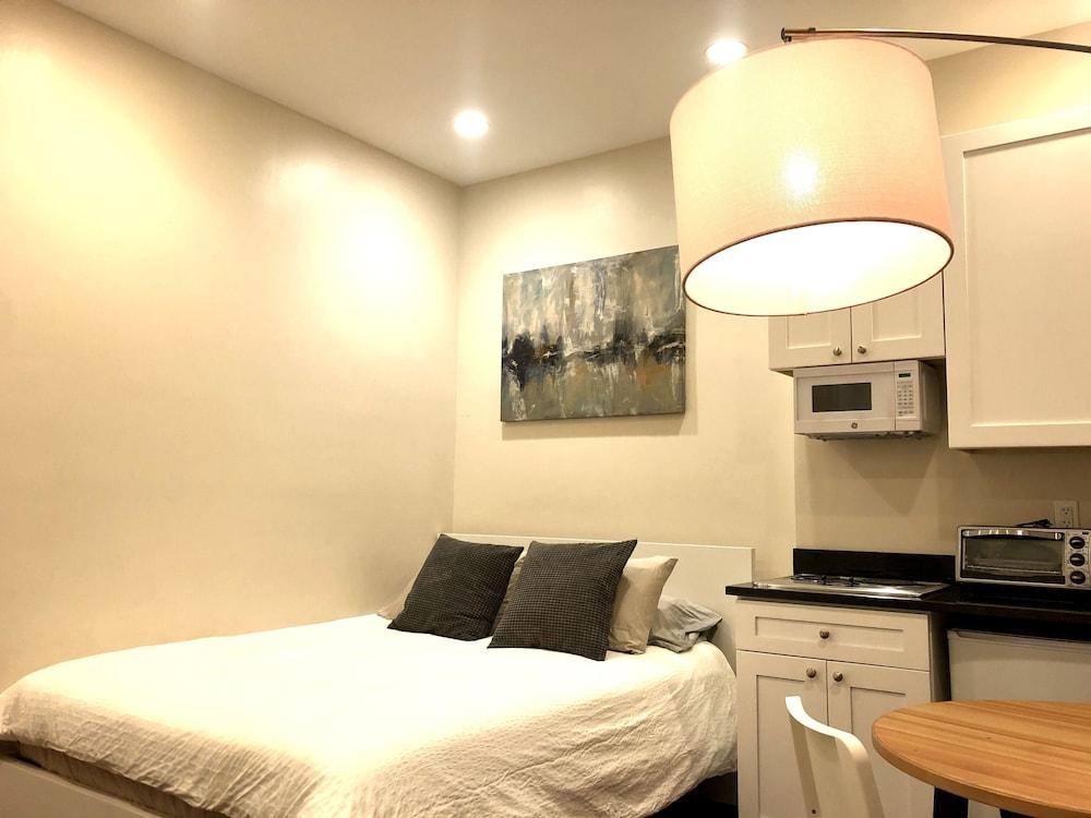 The Nomad Suites & Apartments photo 18