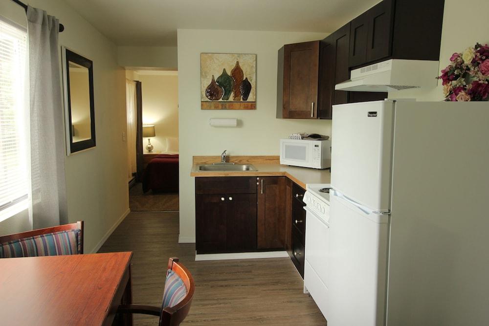 Mariner's Cove Inn photo 42