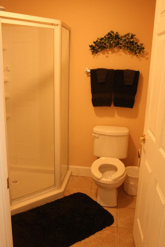 Monroe Street Suites photo 44
