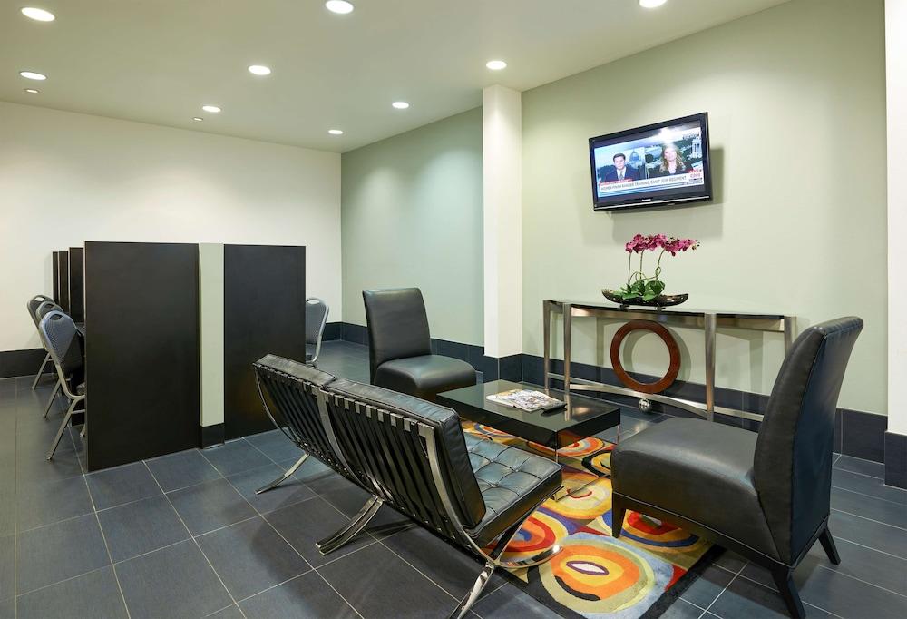Hilton Grand Vacations Club Elara Center Strip Las Vegas photo 5