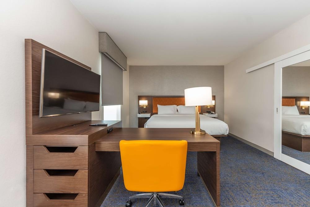 Hampton Inn & Suites Houston Sugar Land photo 21