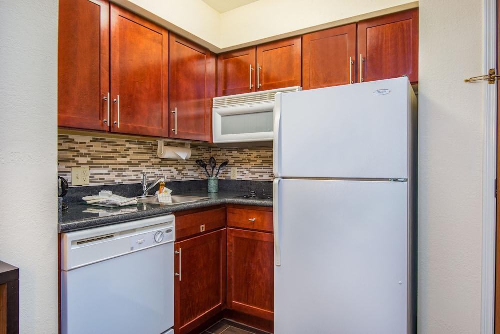 Staybridge Suites Allentown West by IHG photo 7