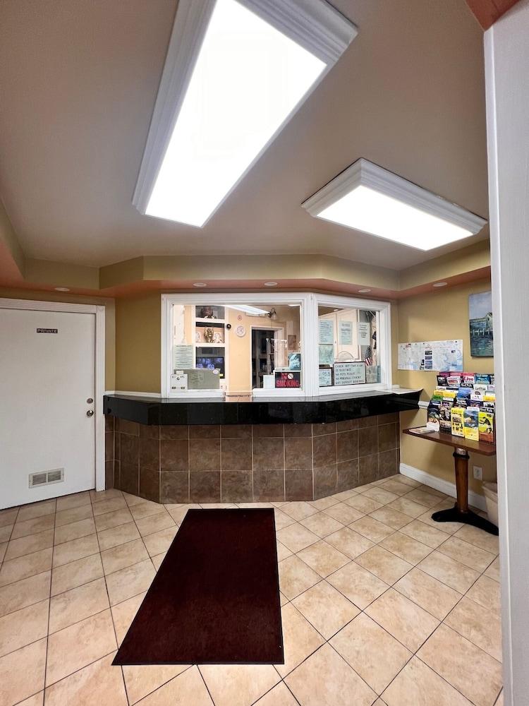 BUDGET INN photo 3