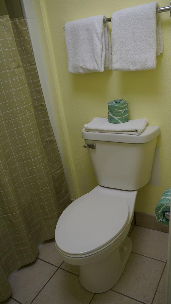 Regency Inn photo 21