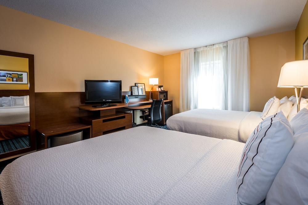 Fairfield Inn By Marriott Savannah I-95 South photo 11