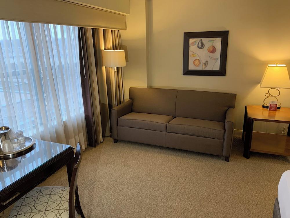 Isle Casino Hotel - Bettendorf photo 6