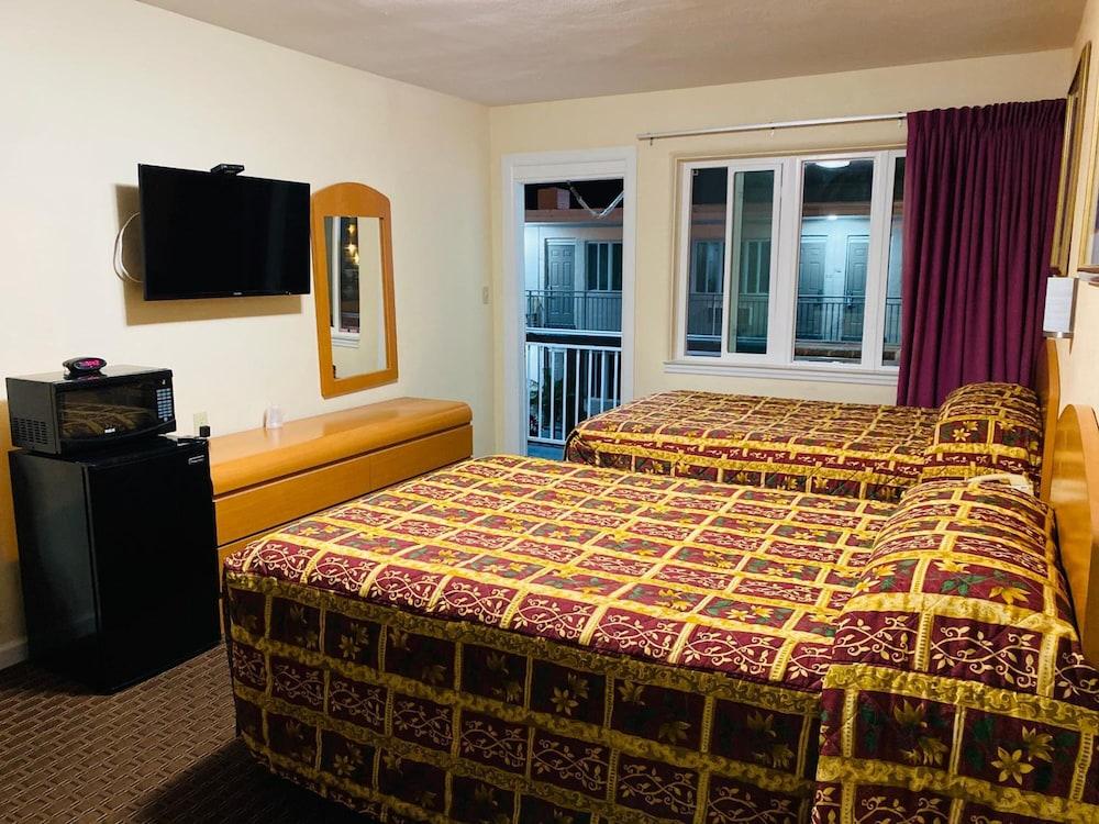 A1A Super Inn photo 12