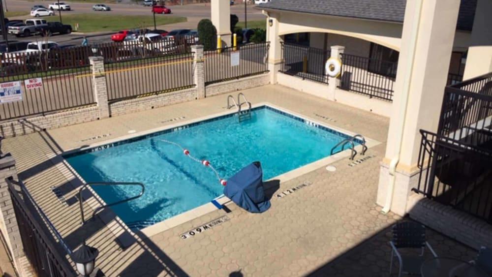 Motel 6 Tyler, TX photo 29