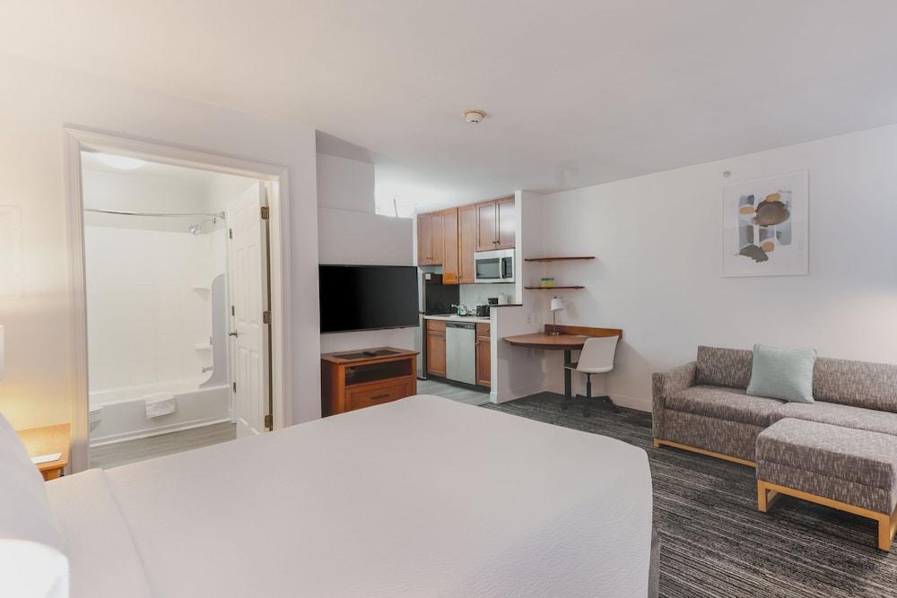 TownePlace Suites by Marriott Quantico Stafford photo 20