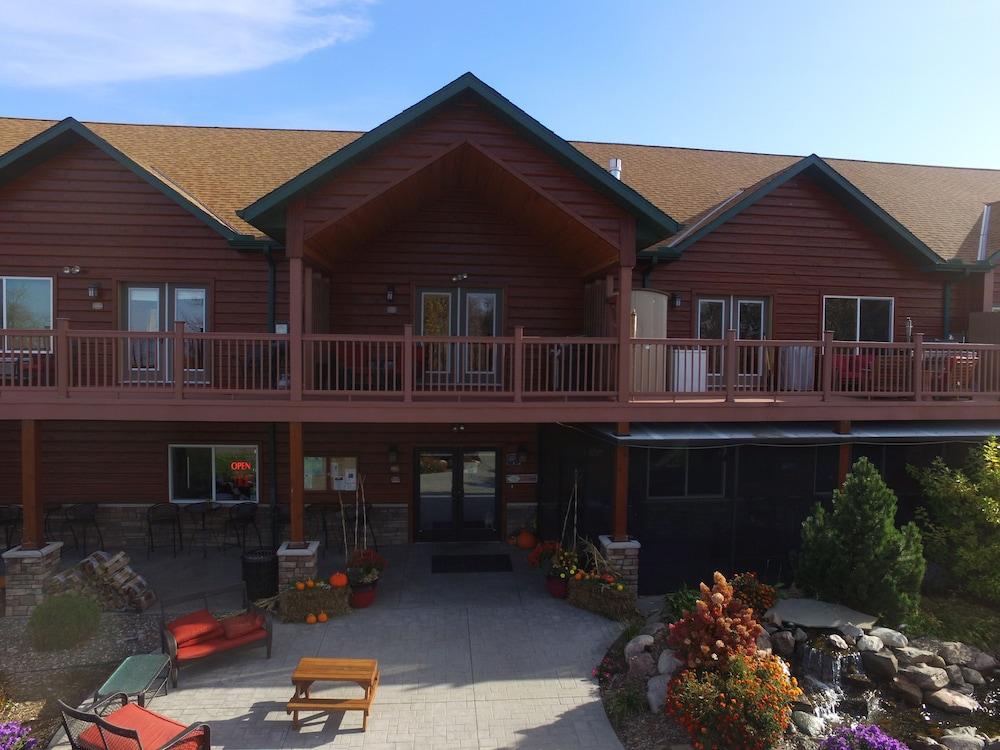 Appeldoorn's Sunset Bay Resort photo 56