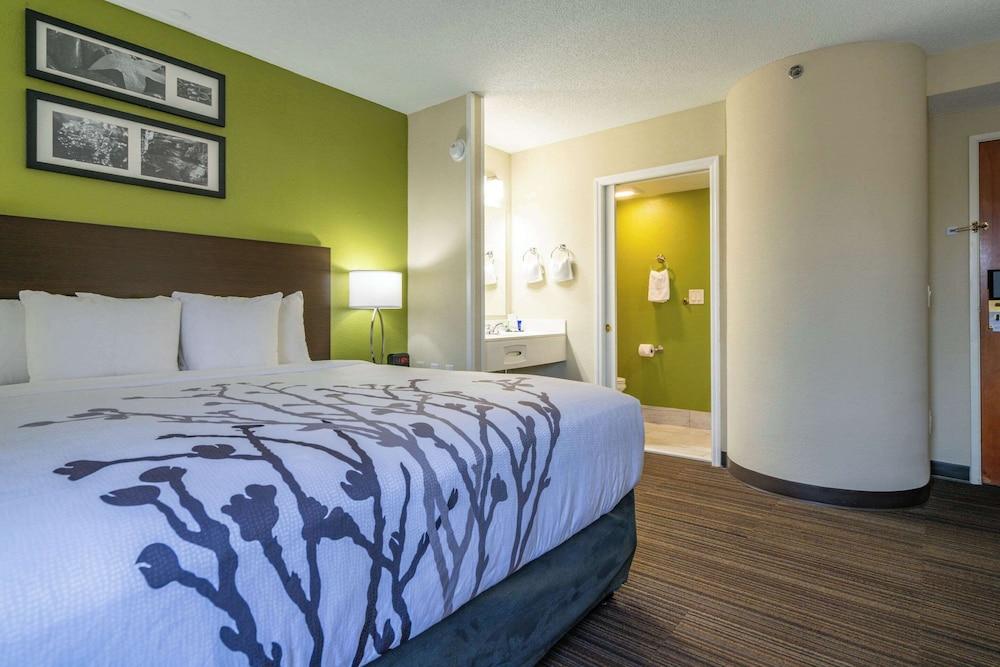 Sleep Inn Murfreesboro Shopping District photo 10