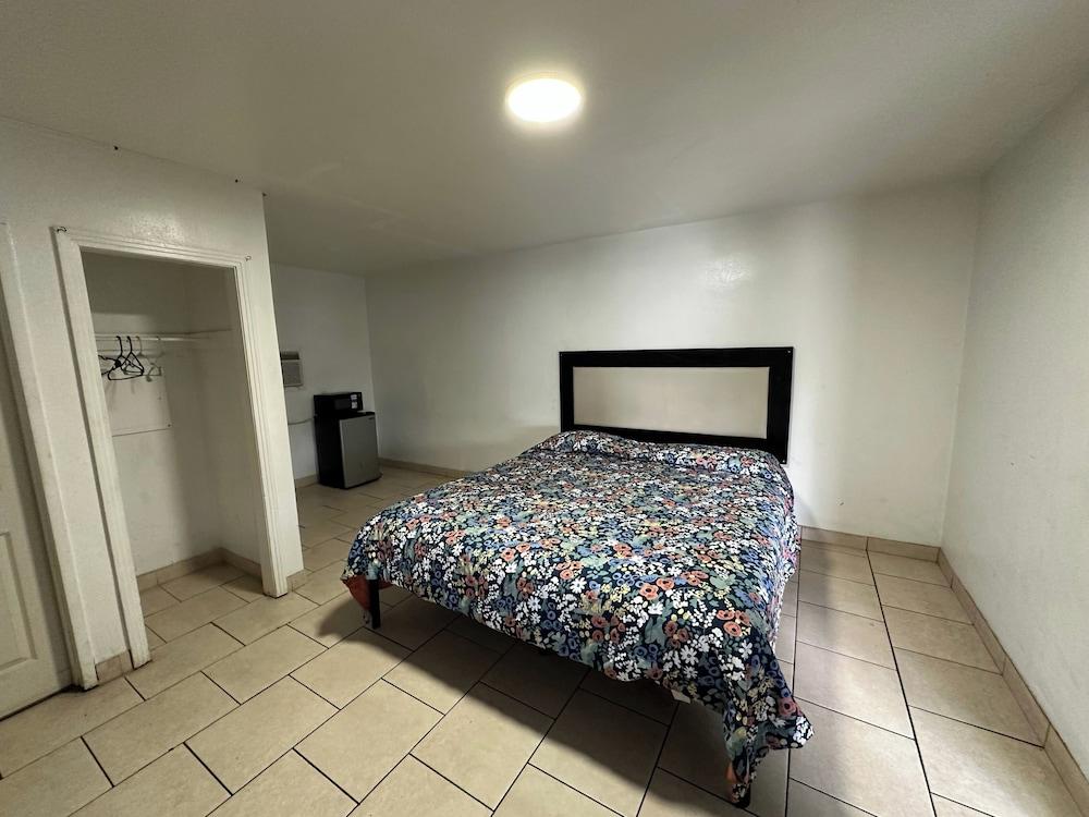 Antigua Motel by OYO Tampa US - 41 photo 6