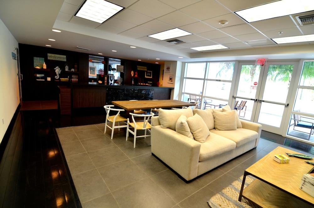 Riviera Luxury Living at River Oaks Marina and Tower photo 6