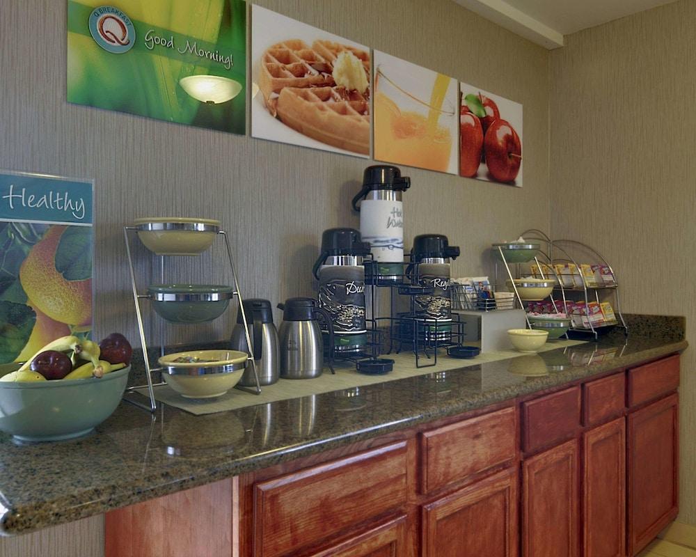 Quality Inn & Suites Clarksville photo 16