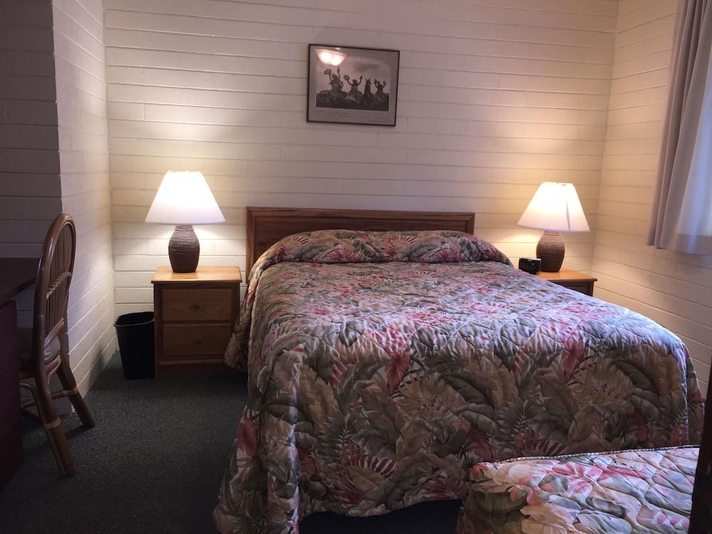 Dolphin Bay Hotel photo 17