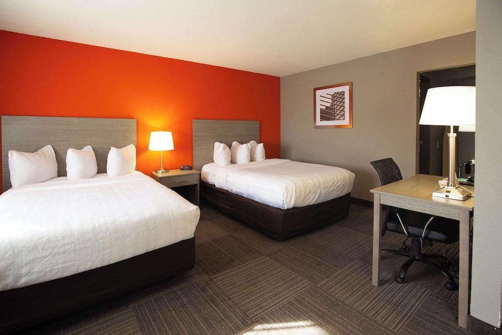 Quality Inn & Suites Hammond Near I-8090 photo 7