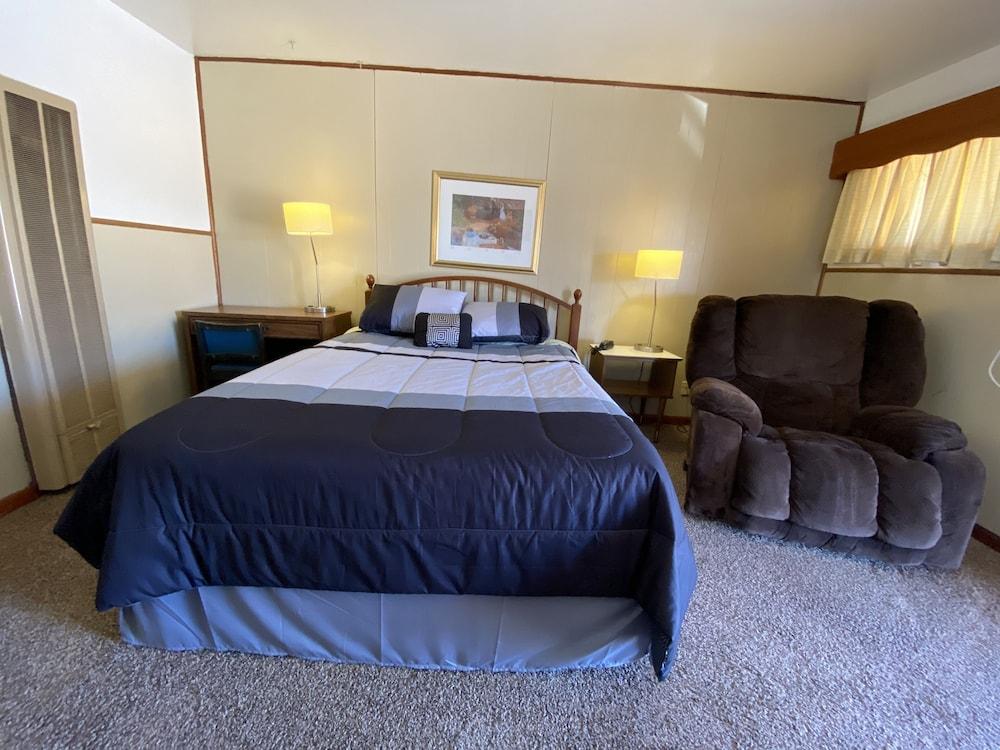 Duffer Motel photo 13