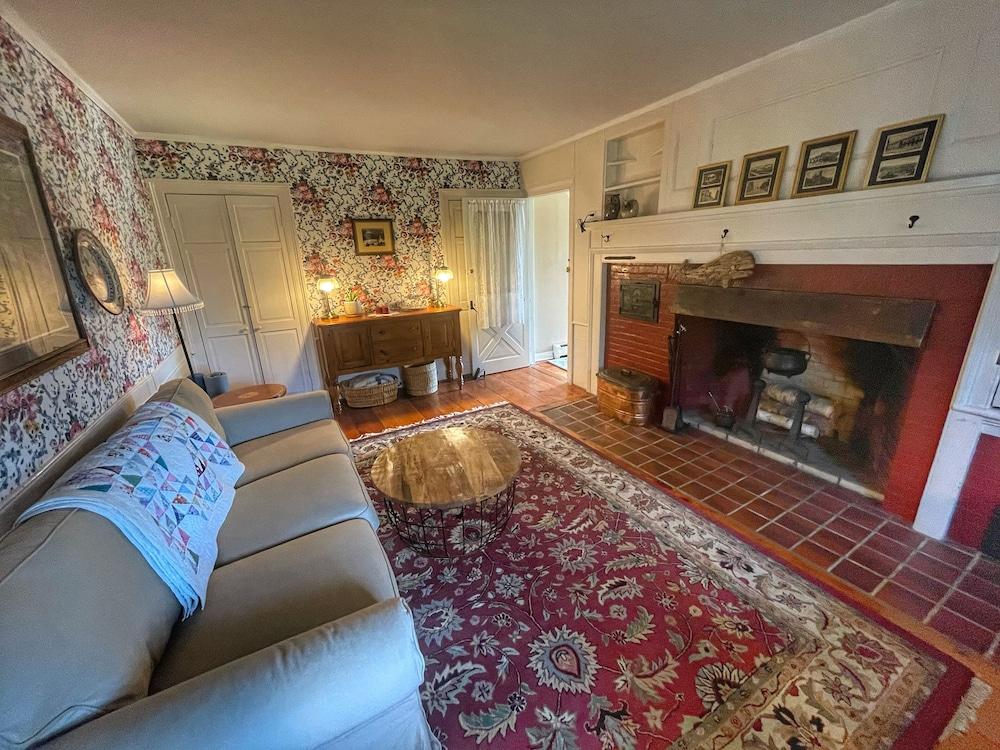 Open Hearth Inn photo 24