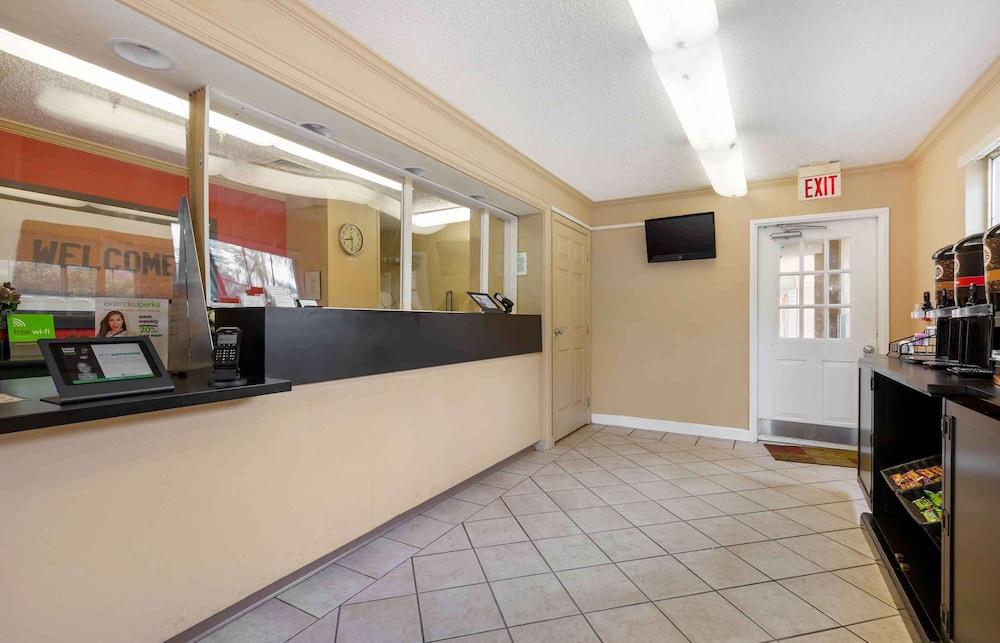 Extended Stay America Suites Washington DC Germantown Town C photo 4