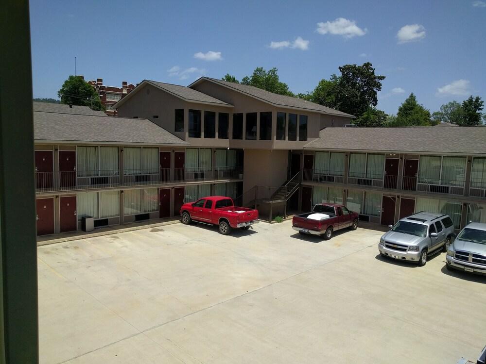 All Seasons Lodge photo 26