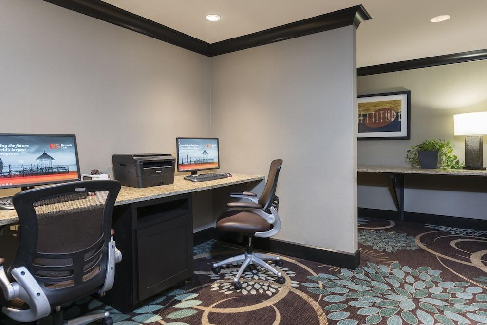 Staybridge Suites Chicago-Oakbrook Terrace by IHG photo 21