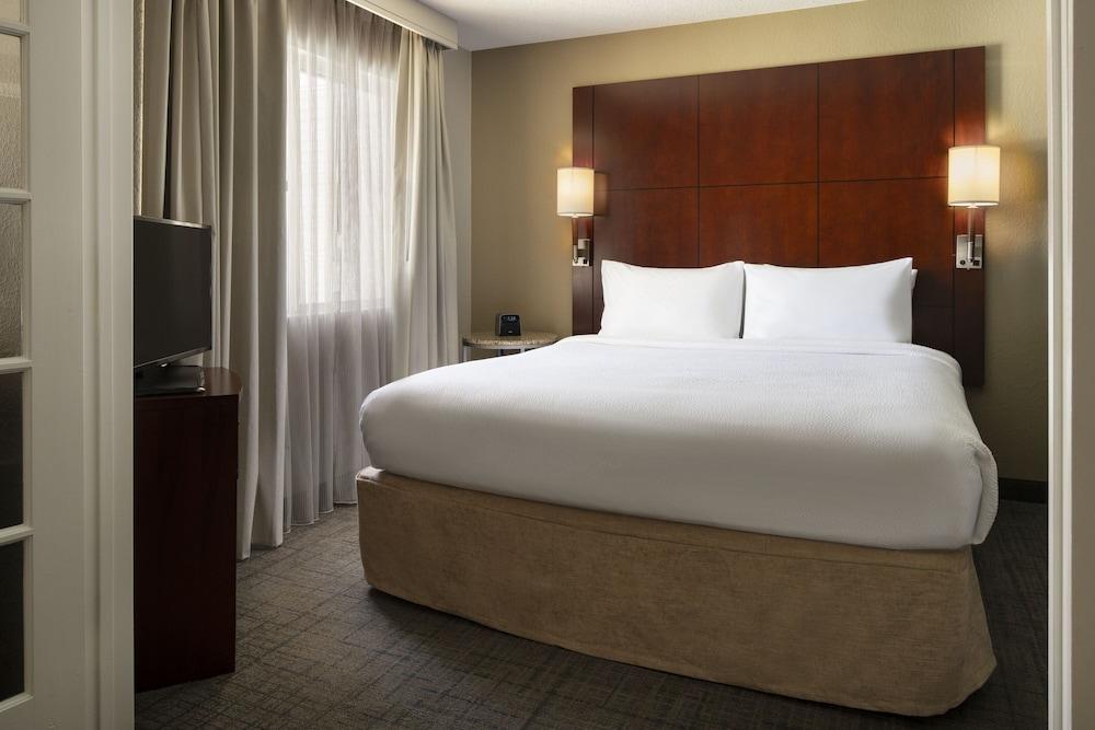 Residence Inn by Marriott Pleasant Hill photo 5