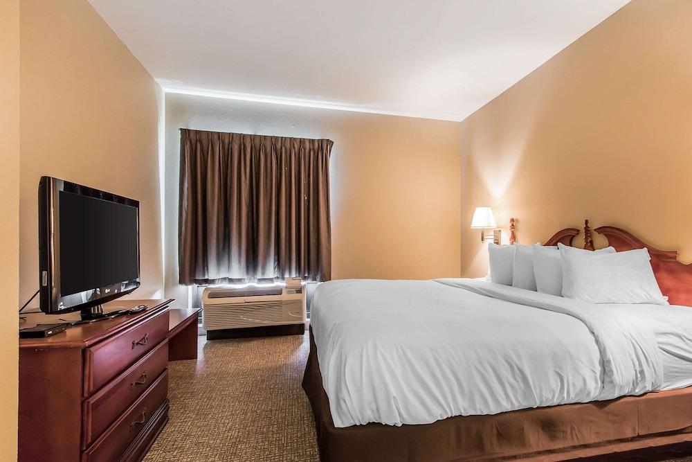 Quality Suites New Iberia photo 4
