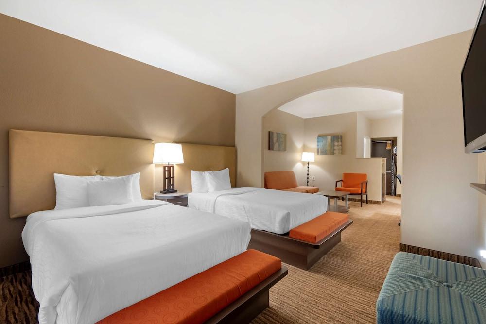 Best Western Plus DFW Airport Suites photo 6
