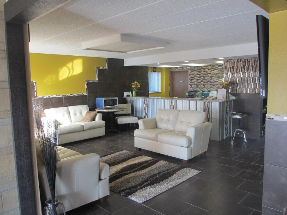 Riverside Suites photo 20