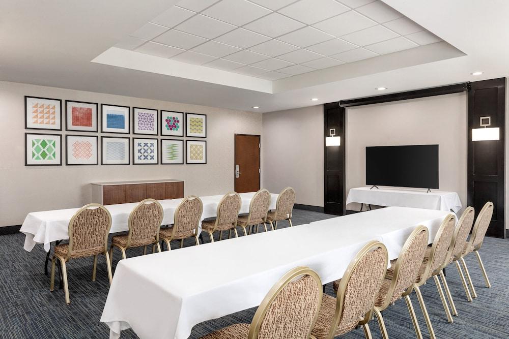 Holiday Inn Express Hotel & Suites Waycross by IHG photo 20