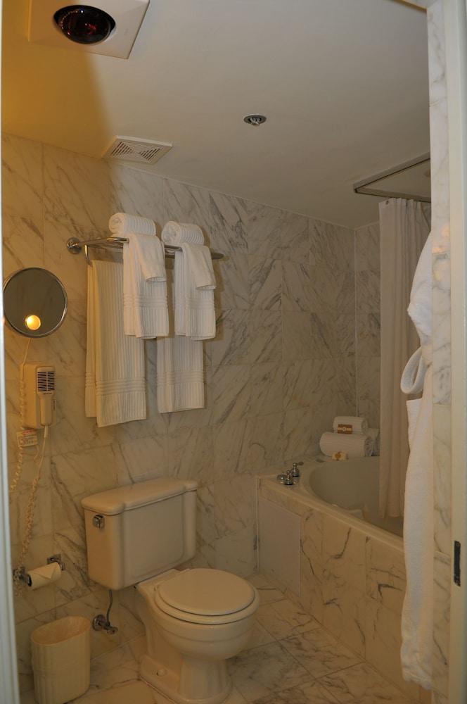Lighthouse Club Hotel photo 62