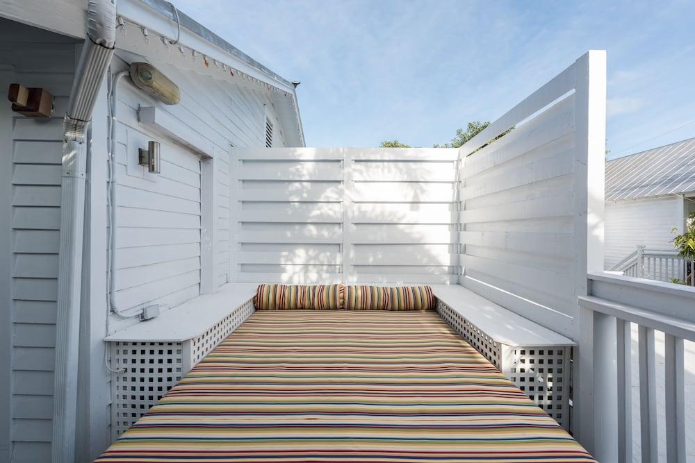 Alexanders Guesthouse - Adult Exclusive, LGBTQ Friendly photo 69