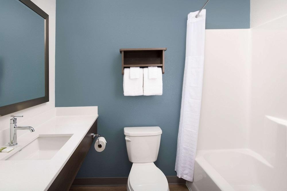 WoodSpring Suites Chicago Tinley Park photo 14