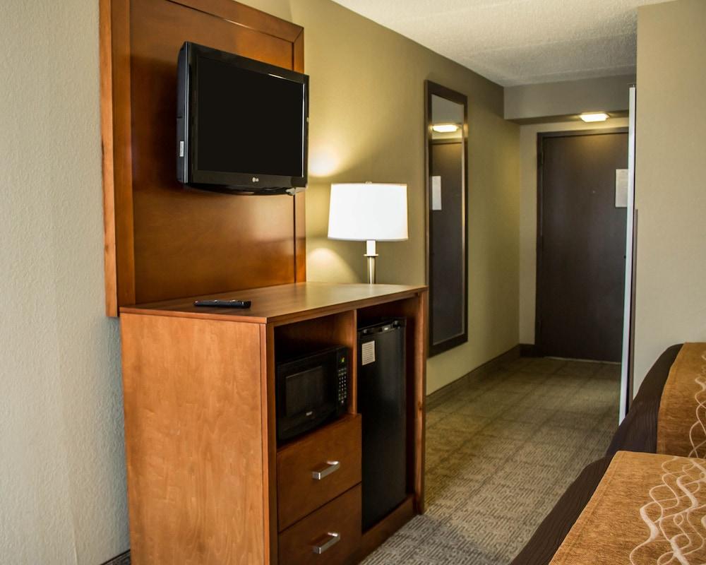 Comfort Inn Alliance photo 18