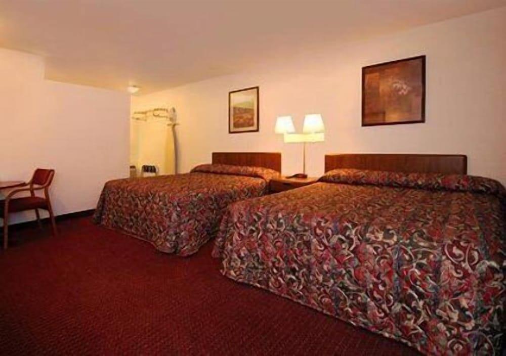 Rodeway Inn Liberal photo 10