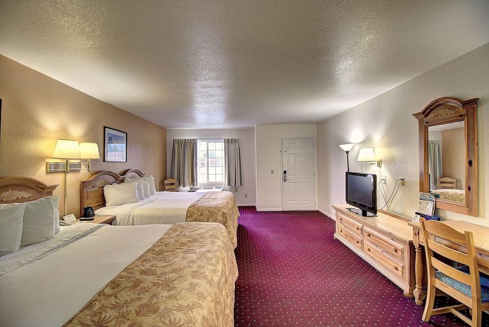 Days Inn by Wyndham Lolo / Missoula Area photo 13