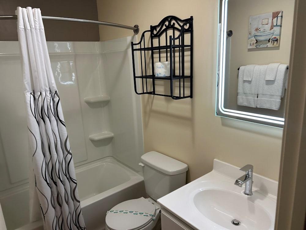 Affordable Corporate Suites of Overland Drive photo 62