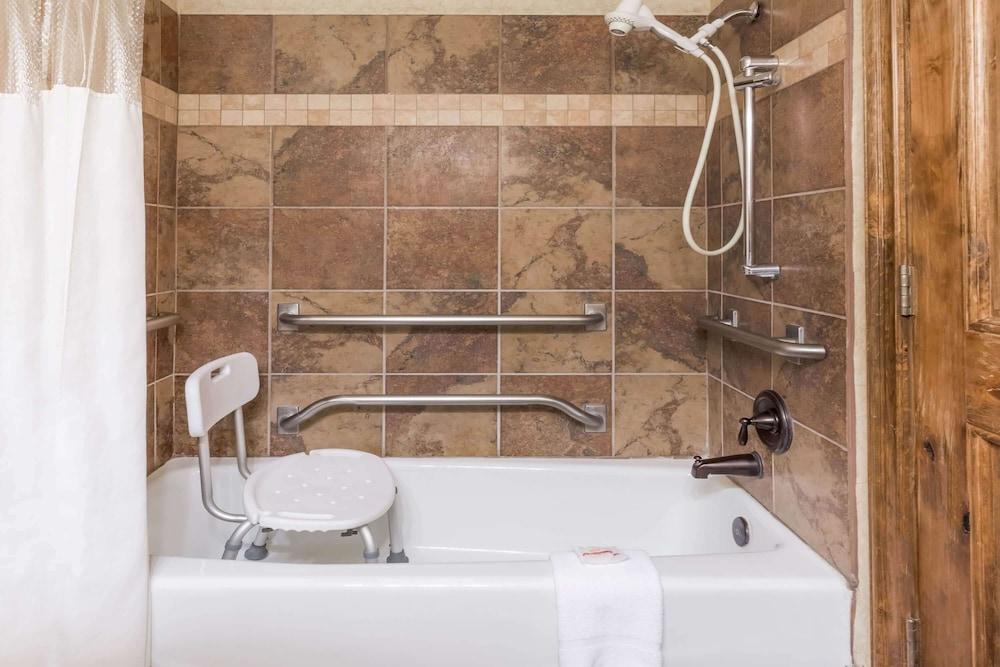 Ramada by Wyndham Frisco photo 20