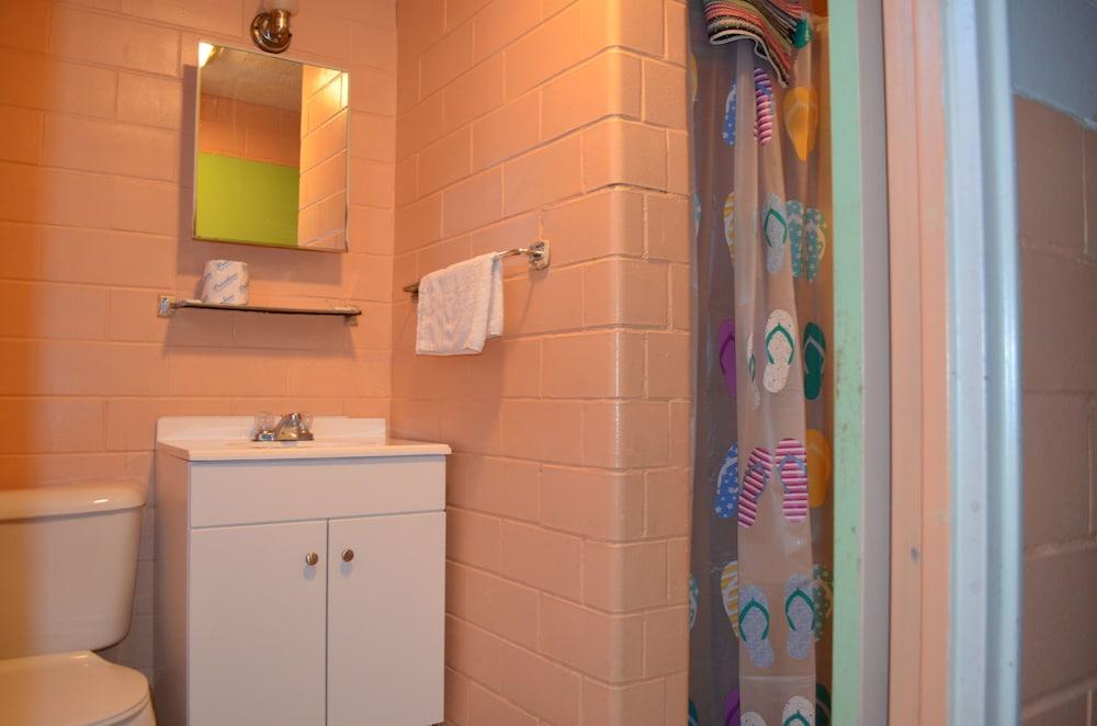 Admiral Motel photo 3