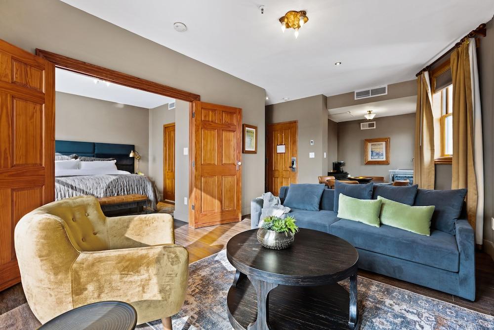 The Historic Blue Moon Hotel - NYC photo 14