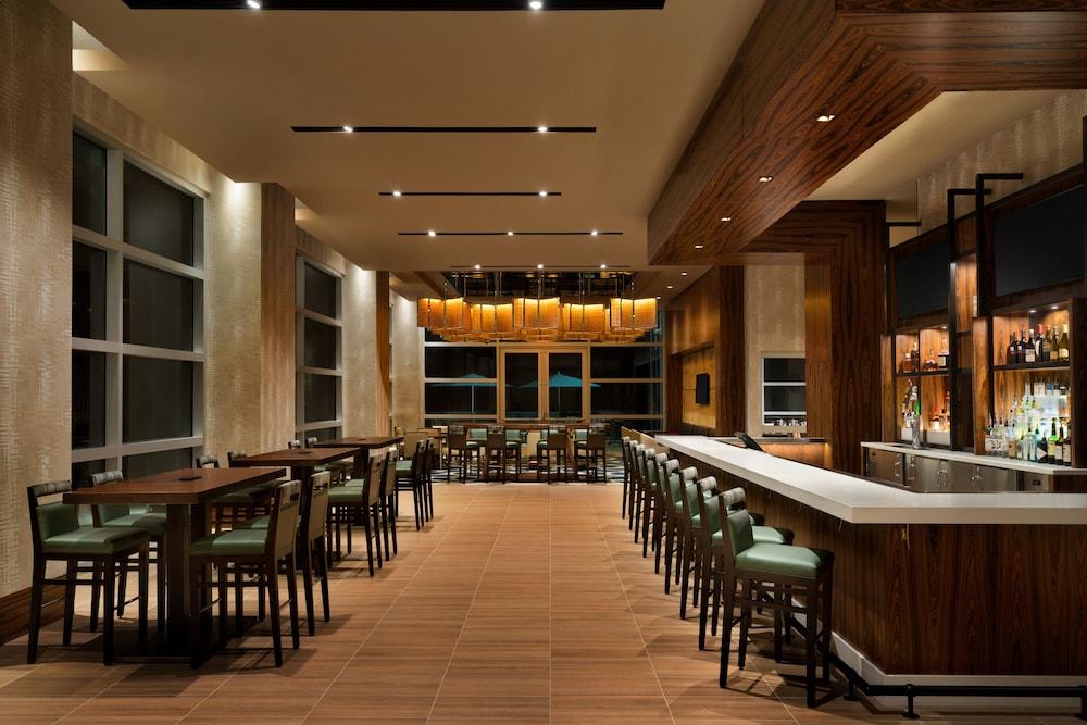 The Landing Hotel at Rivers Casino & Resort photo 43