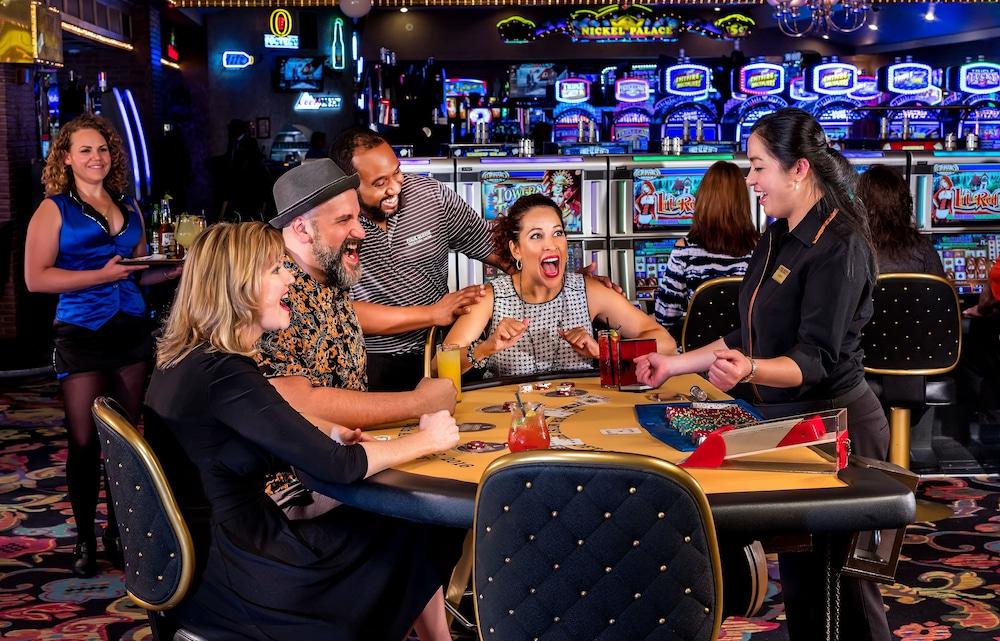 Four Queens Hotel and Casino photo 24