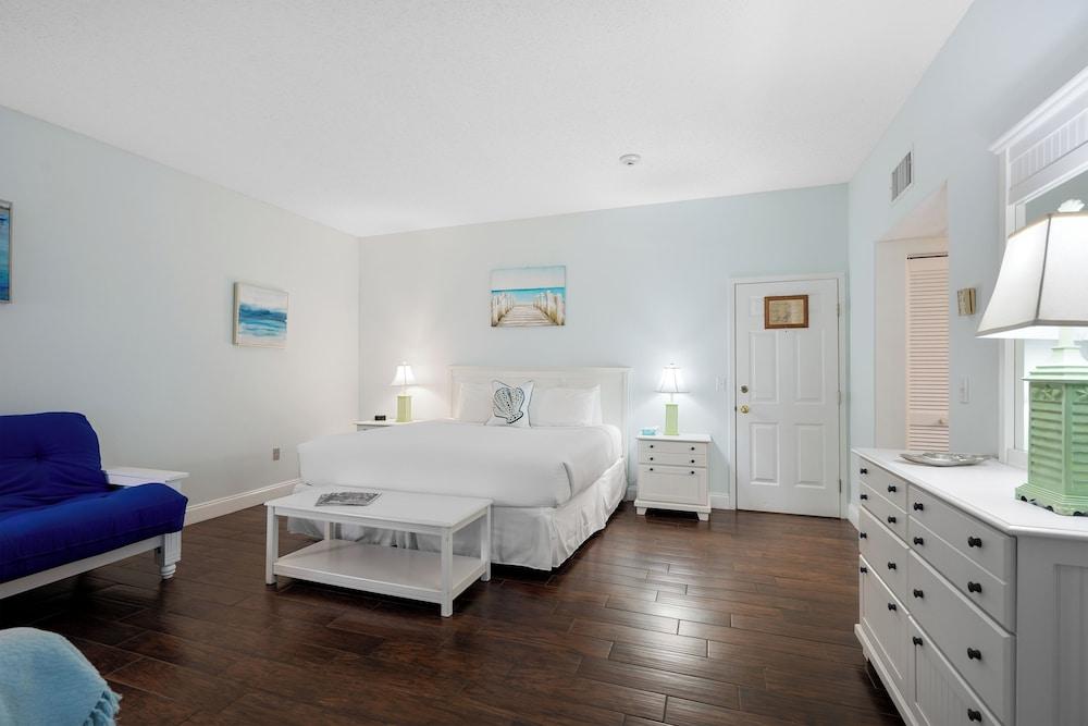 Inn at Camachee Harbor by Coolvacay photo 19
