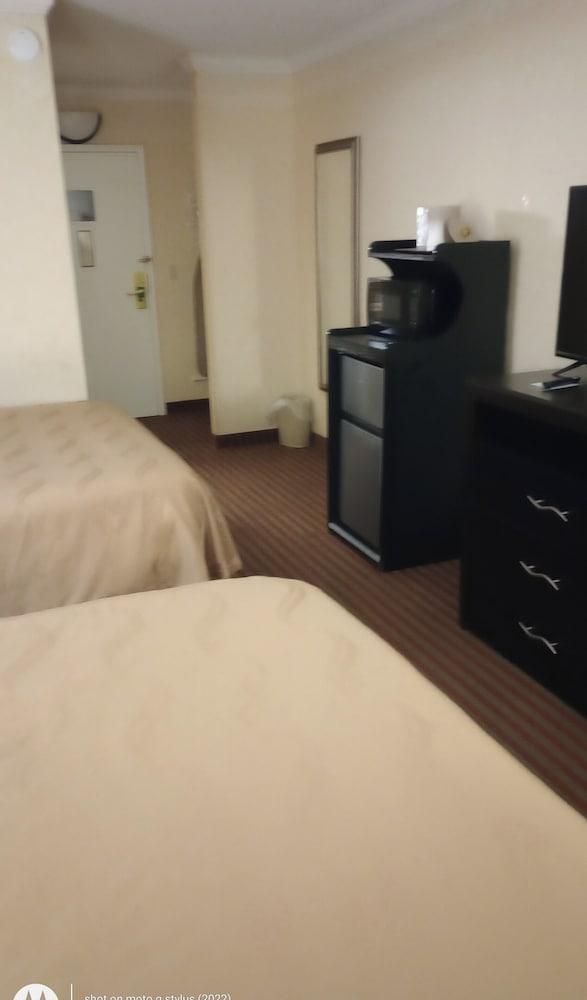 Quality Inn & Suites Somerset Downtown photo 7