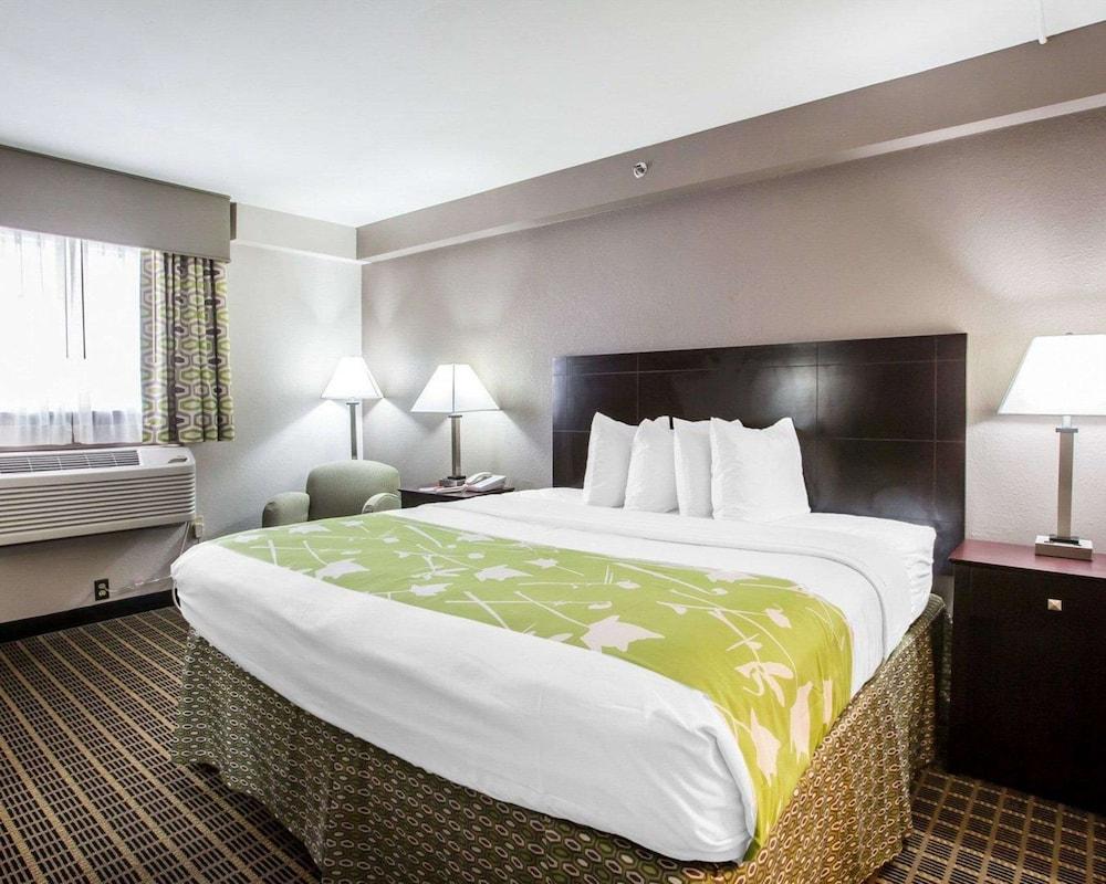 Econo Lodge Birmingham - Hoover photo 8
