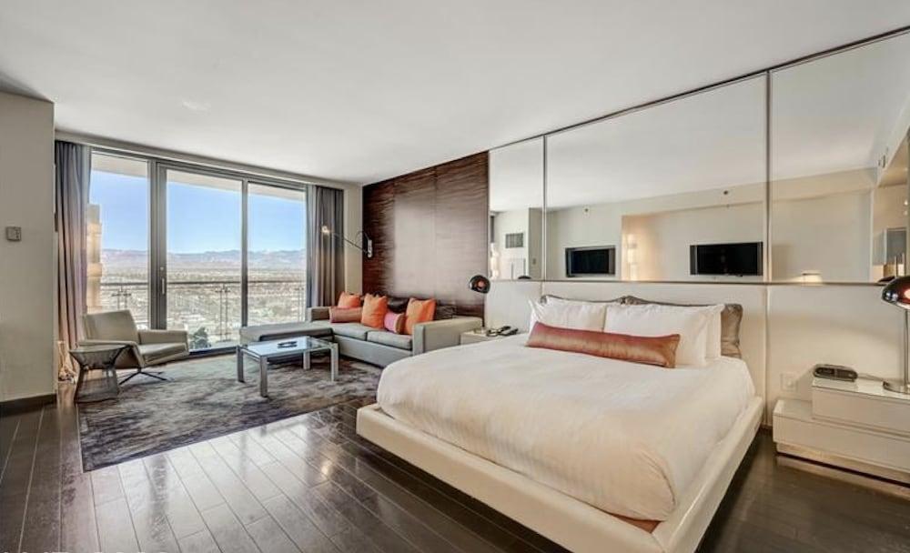 Palms Place Vacation Suites Collection photo 12
