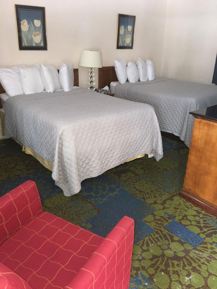 Anchor Motel photo 32