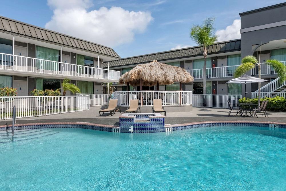 Rodeway Inn New Port Richey photo 13