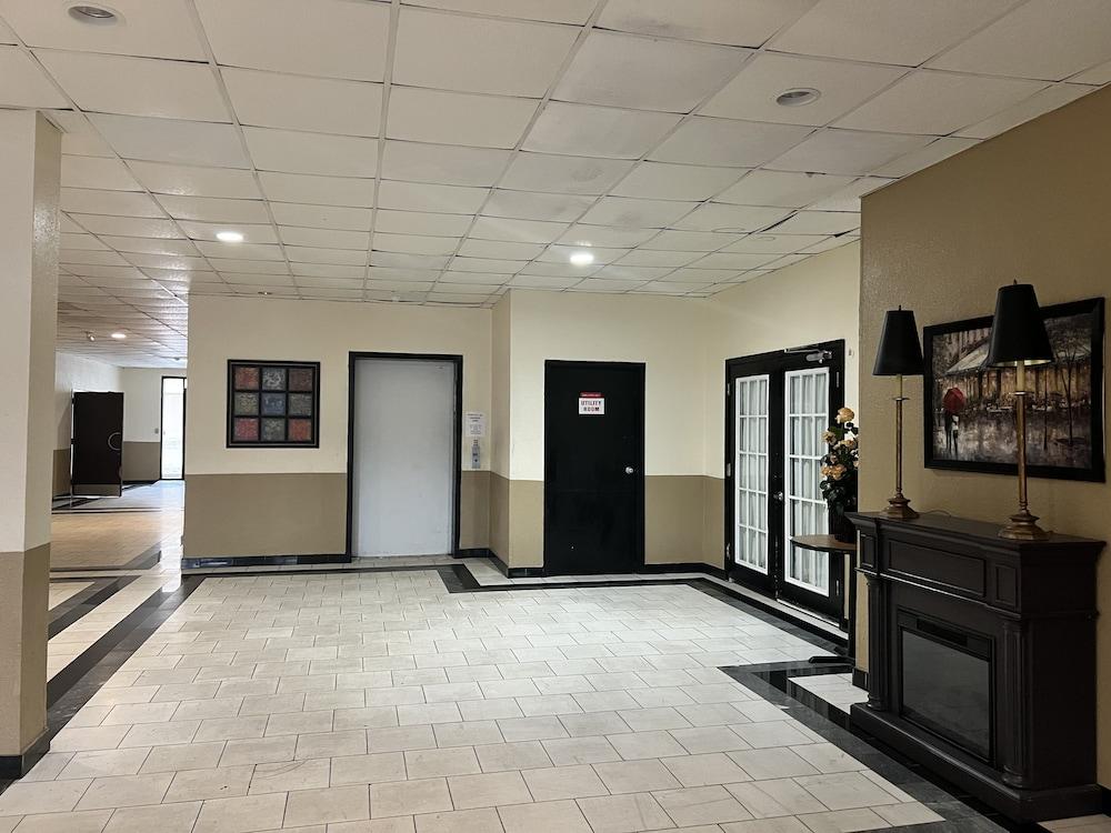 Homestay Inn and suites photo 7