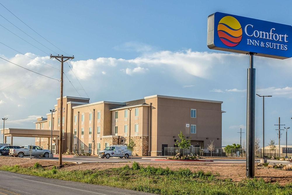 Comfort Inn & Suites Snyder photo 41